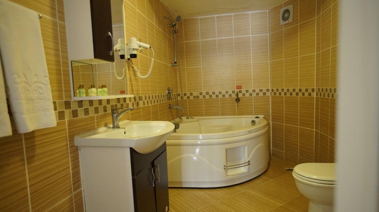בולו Sarot Thermal Vadi Tatil Koyu - Halal Hotel מראה חיצוני תמונה